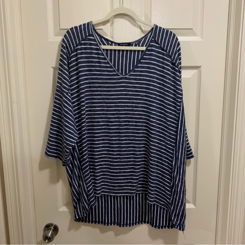 Botanique vneck shirt 3/4 length sleeves Navy and white stripes size 3X